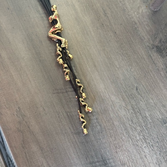 UNO de 50 Gold and Black Cord Necklace - Picture 11 of 12